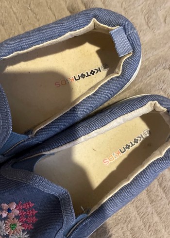 Nakışlı Mavi Kız Çocuk Kot Loafer - Görsel 3