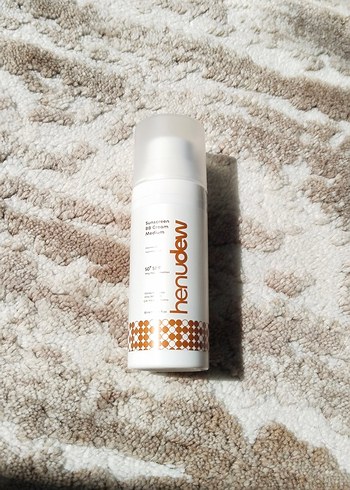 Bioderma Medium SPF 50 Güneş Koruyucu BB Krem
