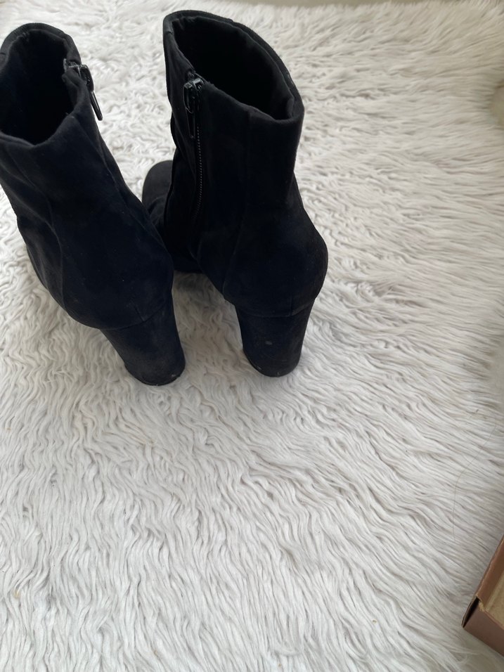 Siyah Süet Topuklu Bot - Görsel 3