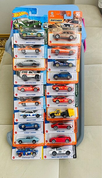 Hot Wheels matchbox Sıfır kapalı kutu araçlar