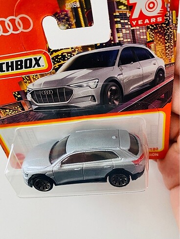 xs Beden gri Renk Audi e-tron sıfır kapalı kutu