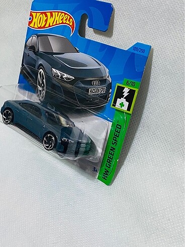 Hot Wheels Audi rs e-tron gt sıfır kapalı kutu