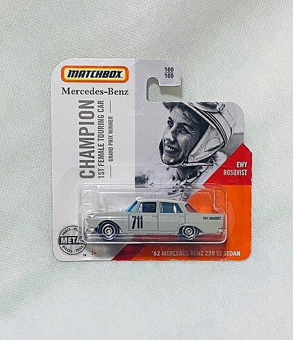 Mercedes benz 220 se sedan matchbox sıfır kapalı kutu arka kısmı