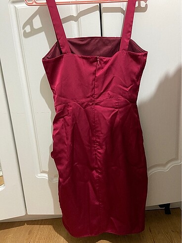 34 Beden Bordo elbise