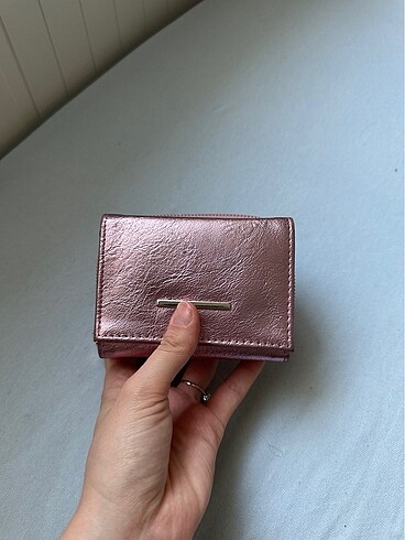 Pembe cüzdan