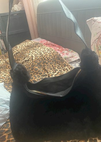 Siyah Kürklü Kadın Omuz Çantası - Görsel 3