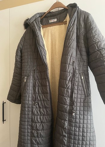 Gri Düğmeli Uzun Kadın Kışlık Mont - Görsel 4