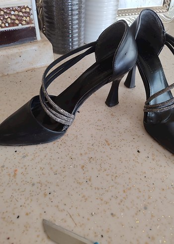 Diger Siyah Rugan Stiletto Kadın Topuklu