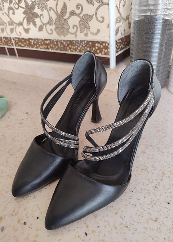 Diğer Diger Siyah Rugan Stiletto Kadın Topuklu