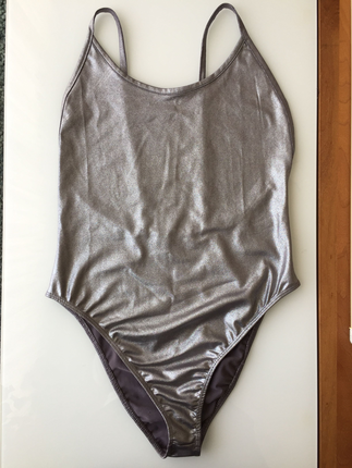 H&M H&M body coachella serisi
