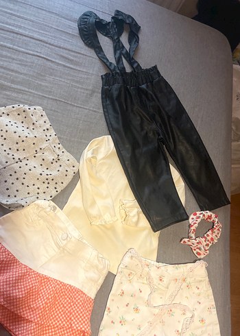 LC Waikiki Kız Bebek Renkli Fırfırlı Kısa Kollu Takım