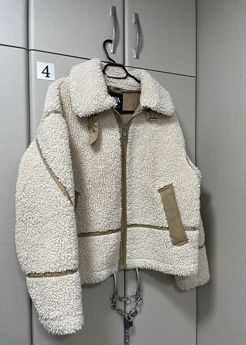 Kürklü Beyaz Kısa Kadın Ceket - Görsel 2