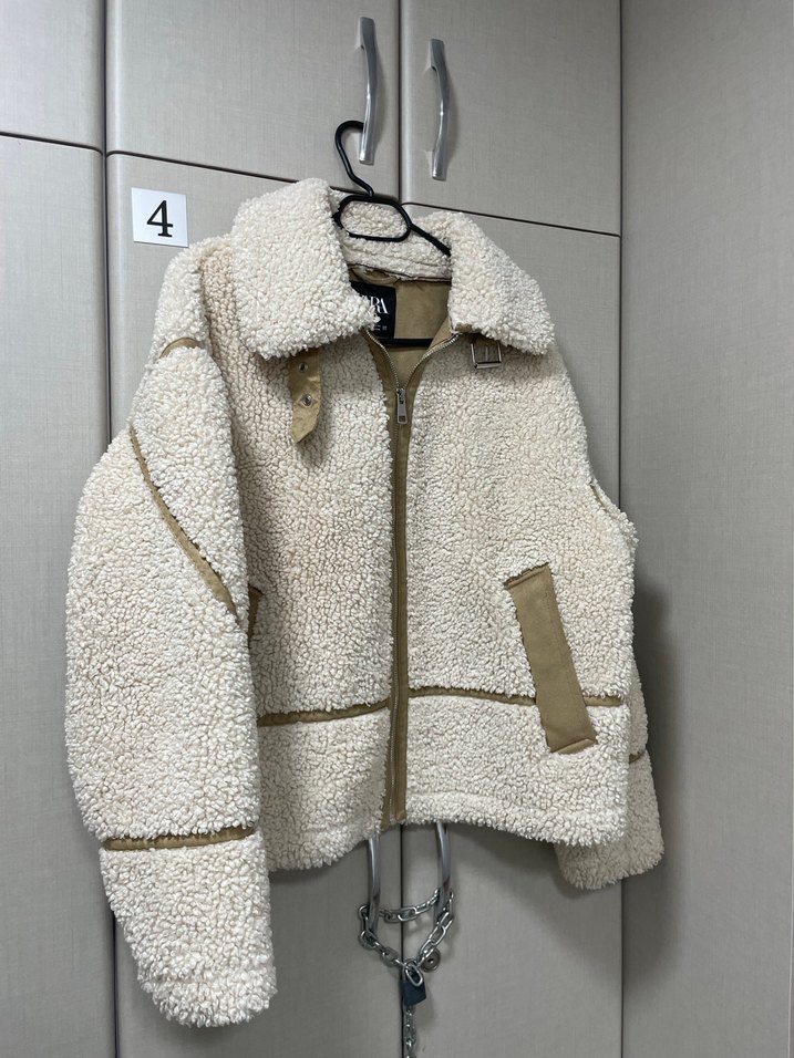 Kürklü Beyaz Kısa Kadın Ceket - Görsel 2