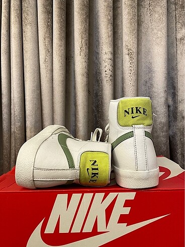 36,5 Beden beyaz Renk Nike blazer