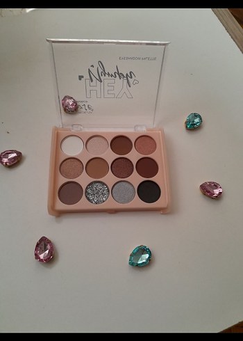 Beden Renk HEX Nude Tonlarında 12'li Far Paleti