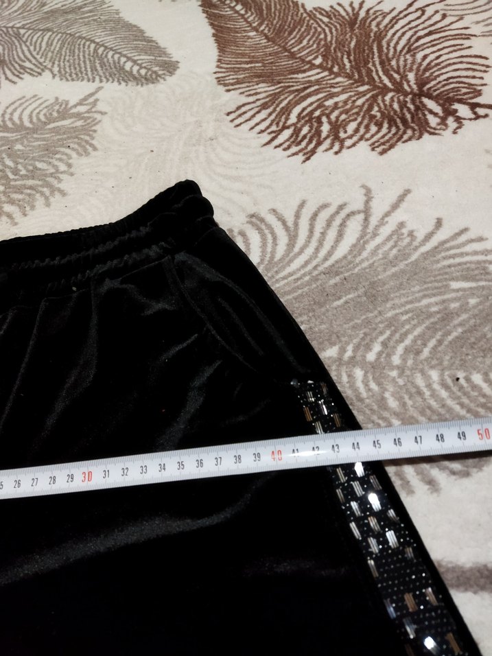 Siyah Dantel Detaylı Kadın kadife eşofman s beden ölçüleri görse - Görsel 2