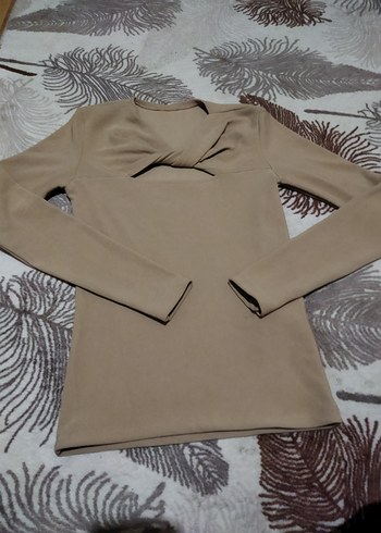 Bej V Yakalı Kadın Triko ölçüleri görselde mevcut az kullanıldı - Görsel 3