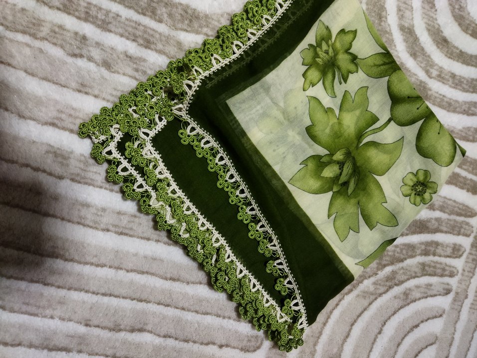 Dantel Kenarlı Yeşil Kadın Fular - Görsel 3