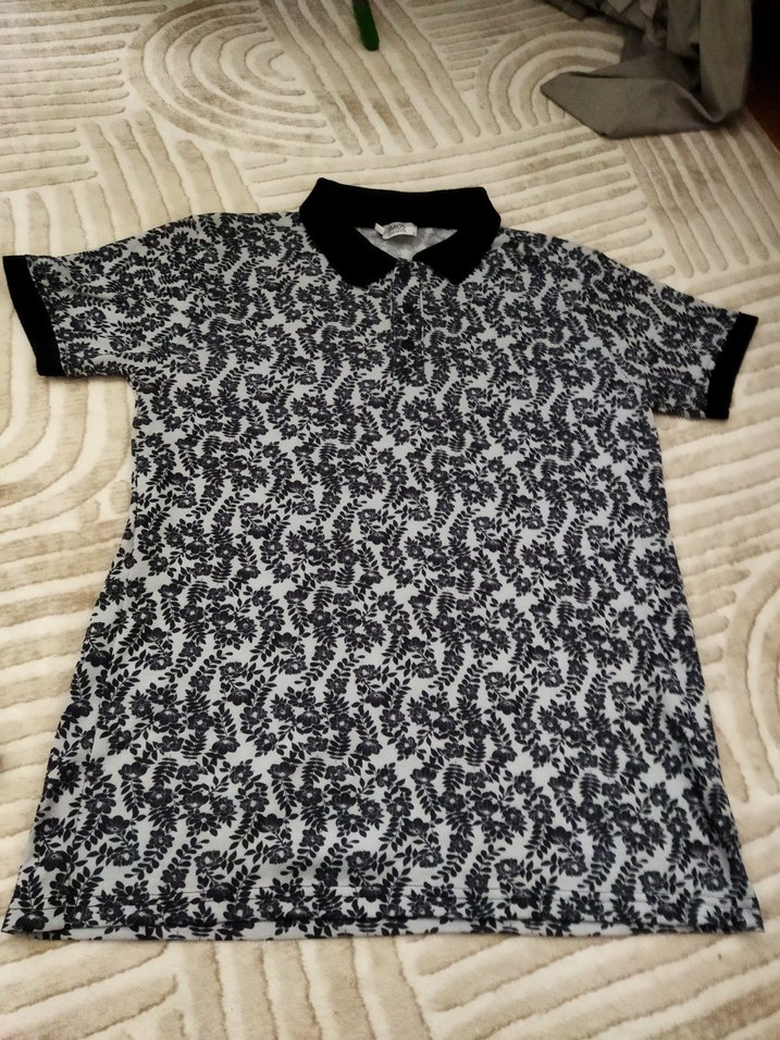 Gri Desenli Kısa Kollu Polo Tişört L beden - Görsel 2