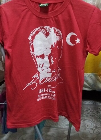 Diğer 7 8 yaş gurubu Atatürk baskılı tişört 