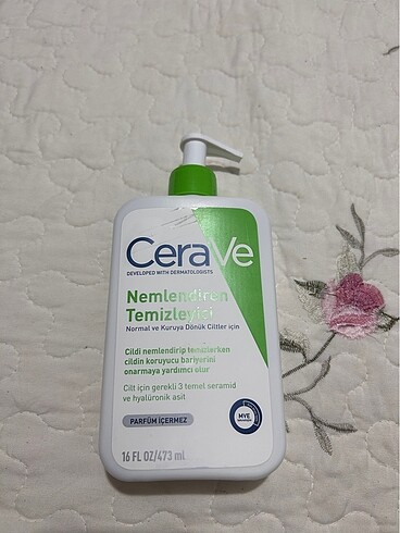 CeraVe nemlendiren temizleyici 473 ml