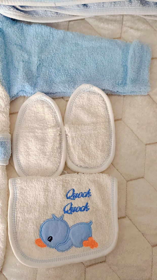 Nakışlı Mavi Erkek Çocuk Bornoz ve Havlu Seti - Görsel 3