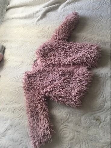 Pembe peloş mont