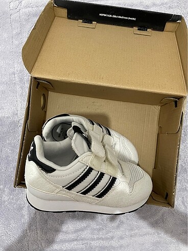 Adidas çocuk spor ayakkabı