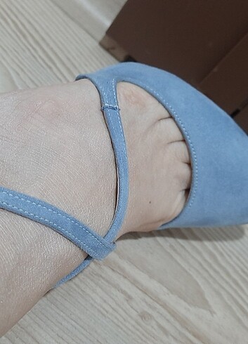 Stiletto. Mavi nubuk