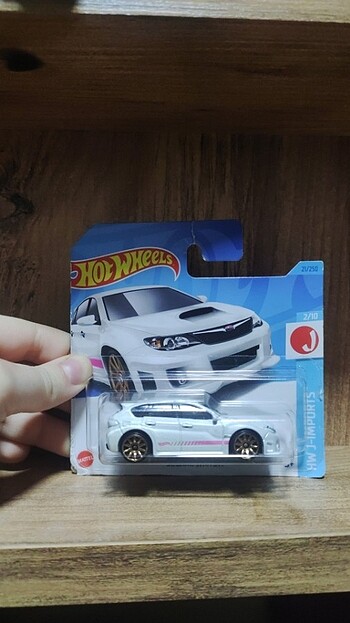  Beden Renk Hot wheels 