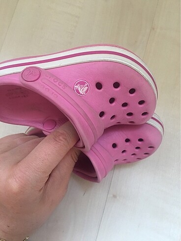 22 Beden pembe Renk Crocs c6 22 numara pembe terlik