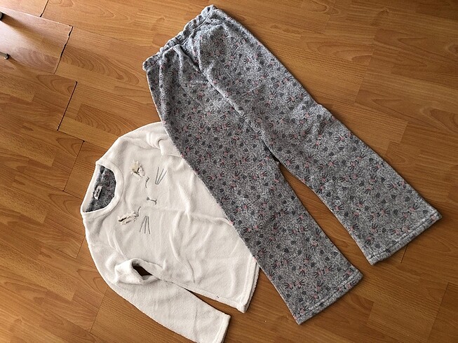 Diğer Love to lounge peluş pijama takımı