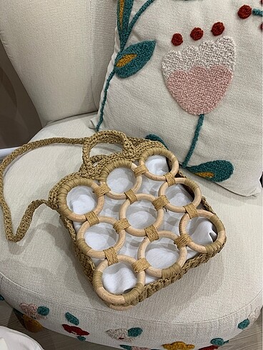 Zara Ahşap halkalı hasır çanta