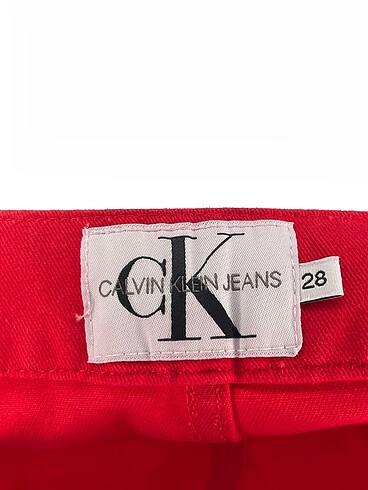 28 Beden kırmızı Renk Calvin Klein Mini Etek %70 İndirimli.