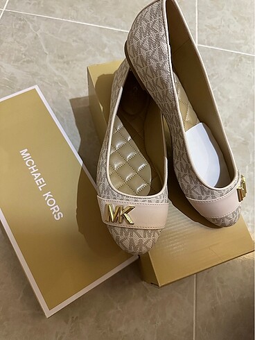 37,5 Beden Michael kors babet