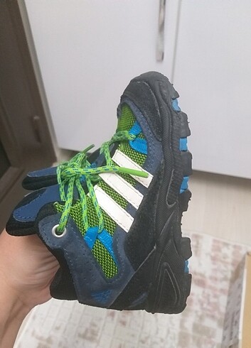 Adidas kışlık bot unisex 