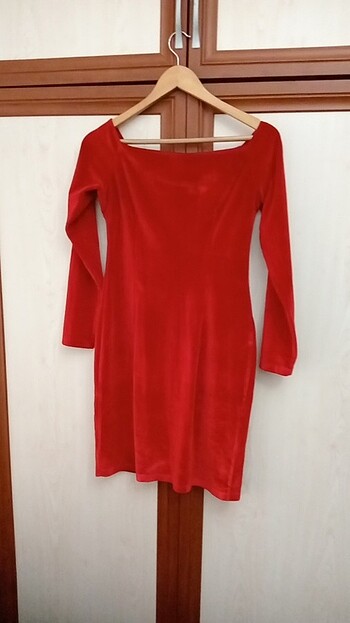 Kırmızı kadife mini boy elbise