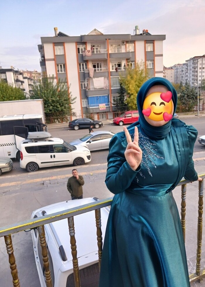 Abiye ve eşarp - Görsel 2