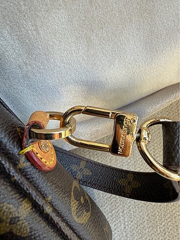  Beden kahverengi Renk Louis Vuitton Pochette Metis