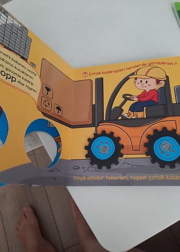 Fisher Price Tekerlekler İş Başında - İşkolik İnşaat Araçları Kitabı