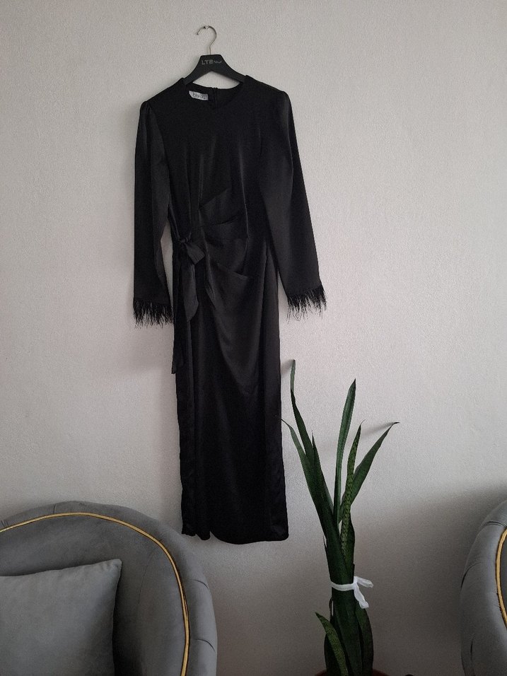 Siyah Uzun Kollu Gotik Kadın Abiye Elbise - Görsel 2