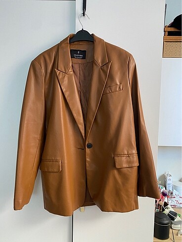 Stradivarius STRADIVARIUS DERİ BLAZER CEKET