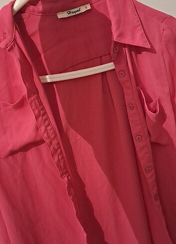 Pembe gömlek 