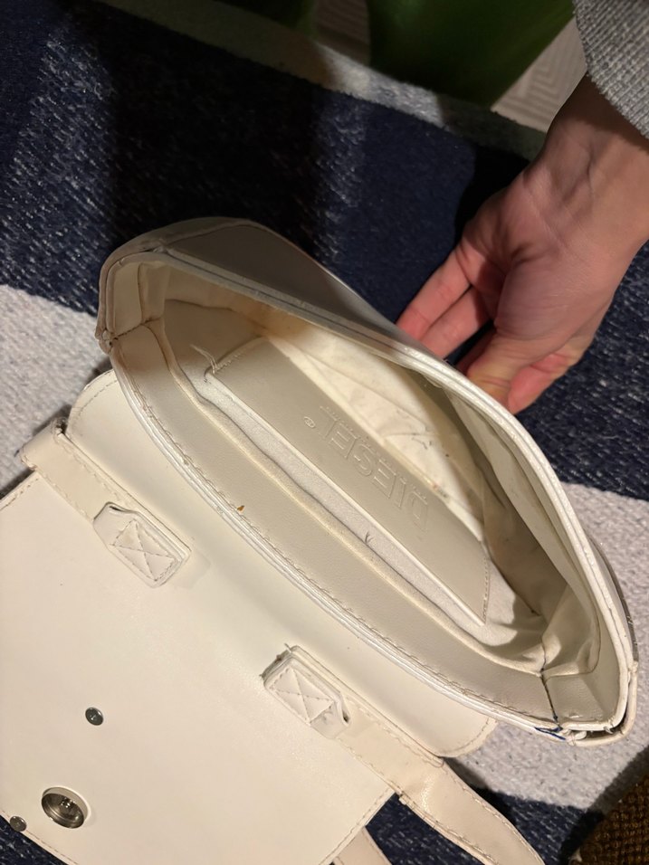 Beyaz Deri Tokalı Kadın Çanta - Görsel 3