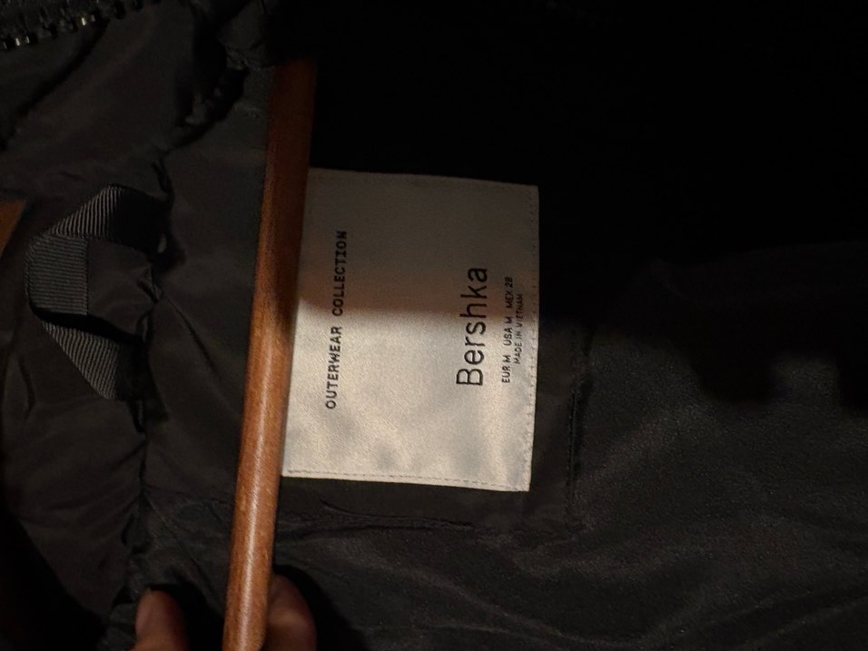 Kürk Detaylı Siyah Kadın Kışlık Mont - Görsel 3