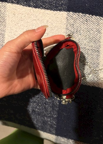 İnci Saplı Parlak Kırmızı Seramik Kalp Çanta - Görsel 3