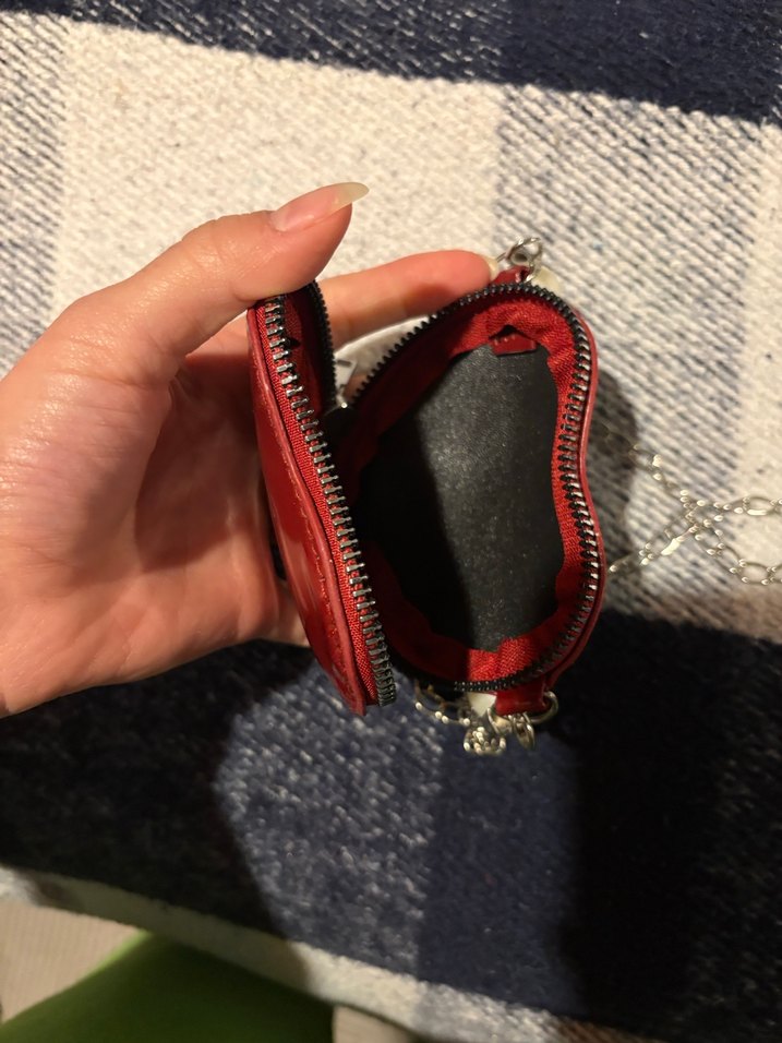 İnci Saplı Parlak Kırmızı Seramik Kalp Çanta - Görsel 3