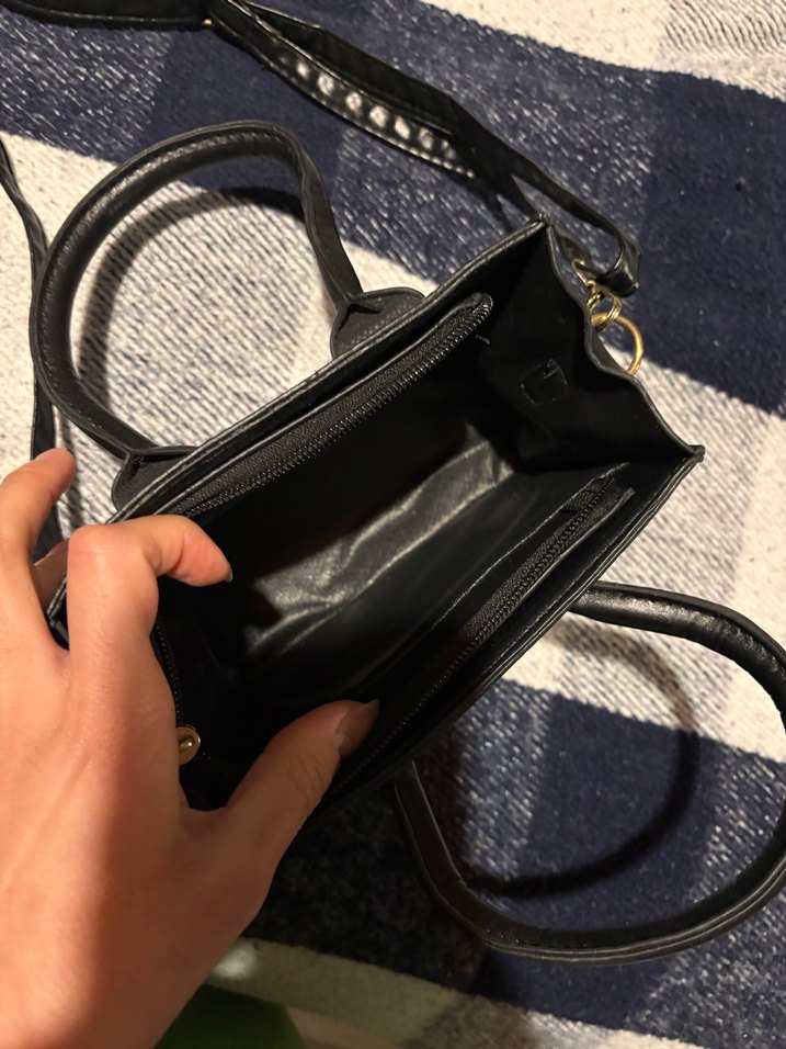 Siyah Beyaz Kareli Deri Kadın Çantası - Görsel 3