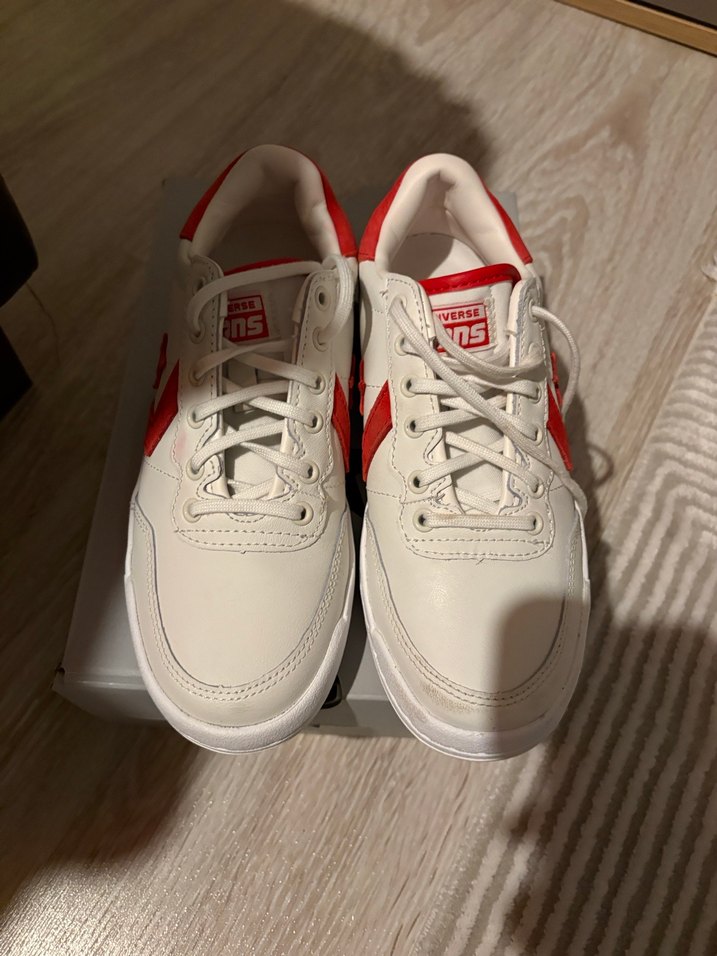 Beyaz Kırmızı Converse Yüksek Topuklu Spor Ayakkabı - Görsel 4