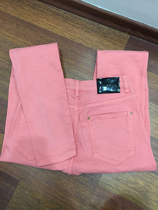 Pembe pantolon 